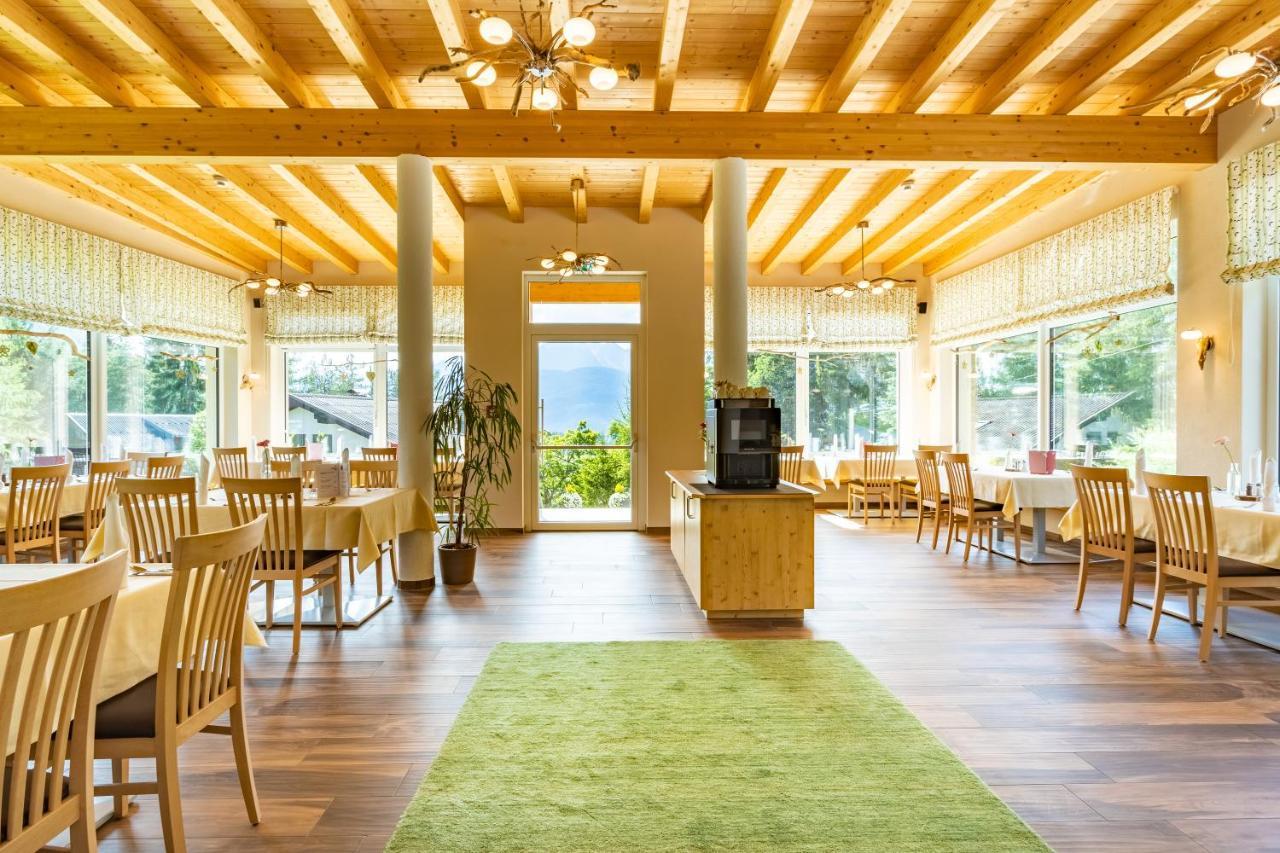 Kinderhotel Laerchenhof อ็อบชไตก์ ภายนอก รูปภาพ