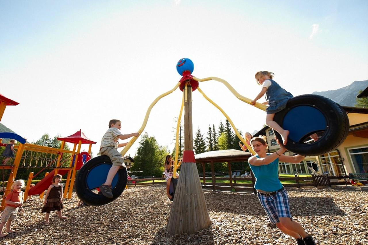 Kinderhotel Laerchenhof อ็อบชไตก์ ภายนอก รูปภาพ
